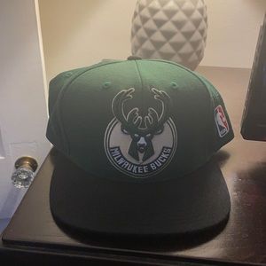 Milwaukee Bucks Flat-Brim Hat!